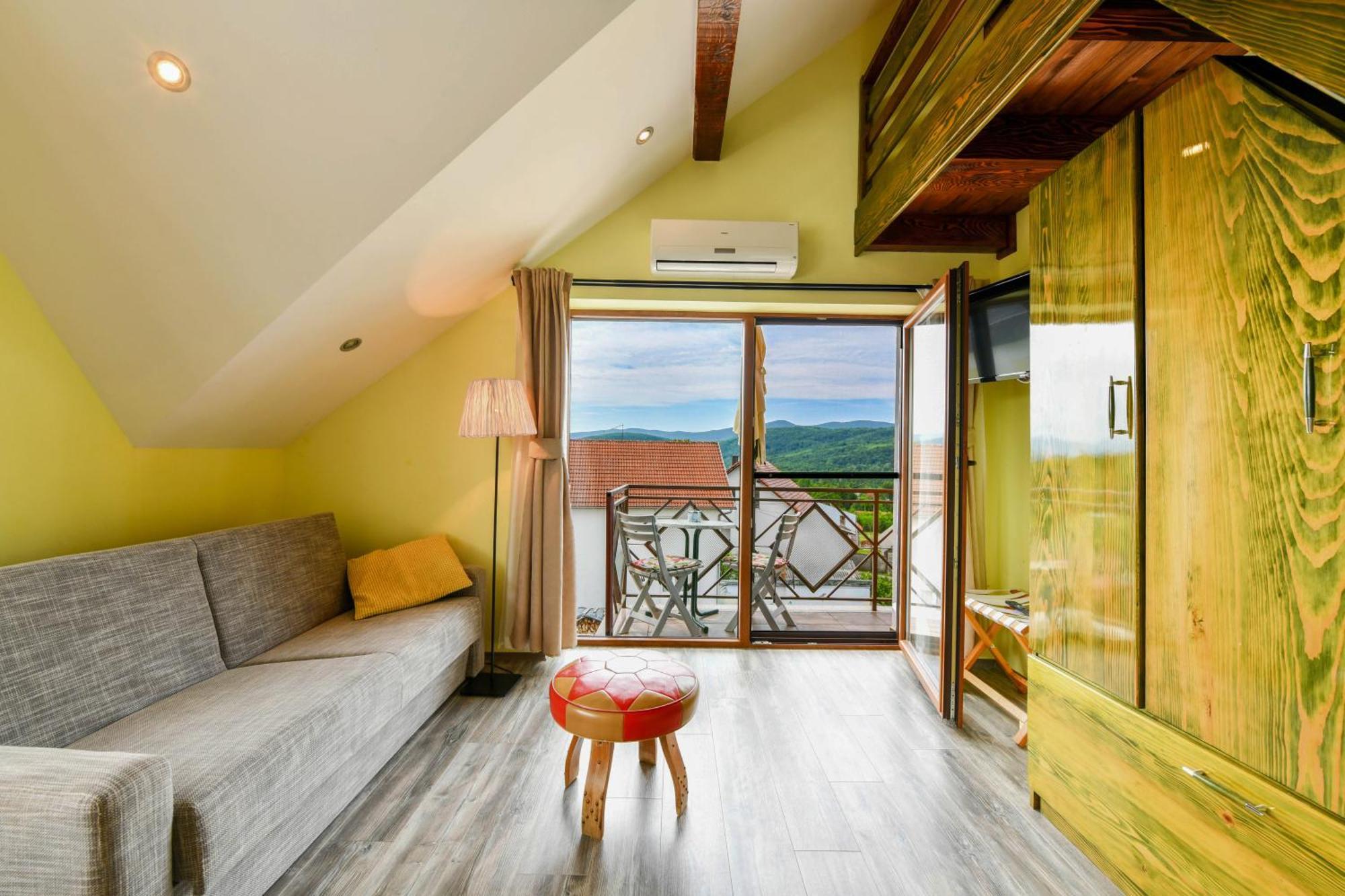 Accommodation "Old Town Dreznik" Rakovica Exterior photo